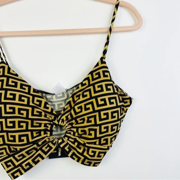 FASHION NOVA NWT Crop Top Plus Size 2X - Picture 3 of 5